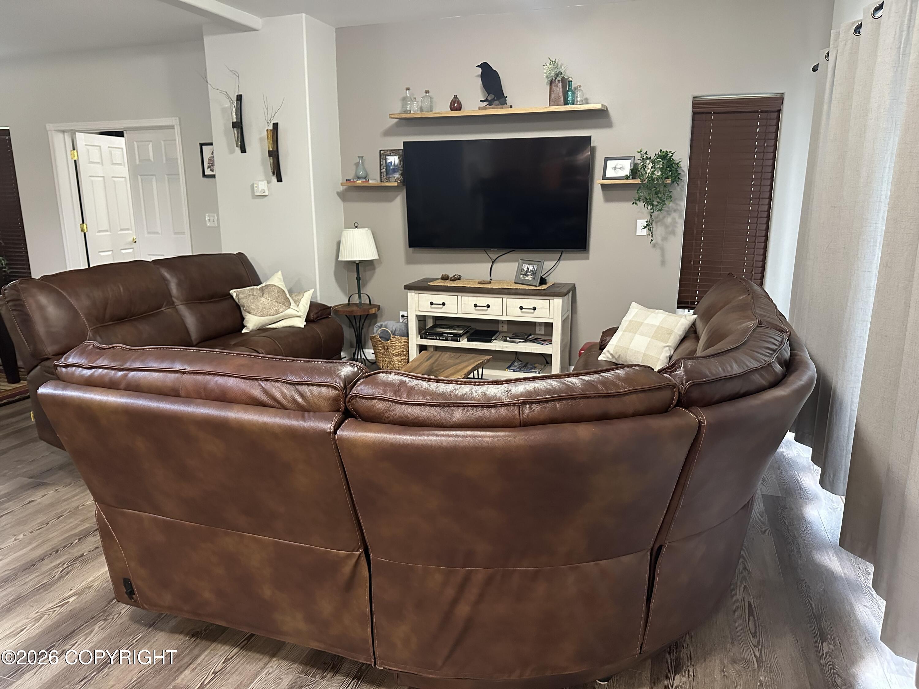 24607 Constellation Road Property Photo 7
