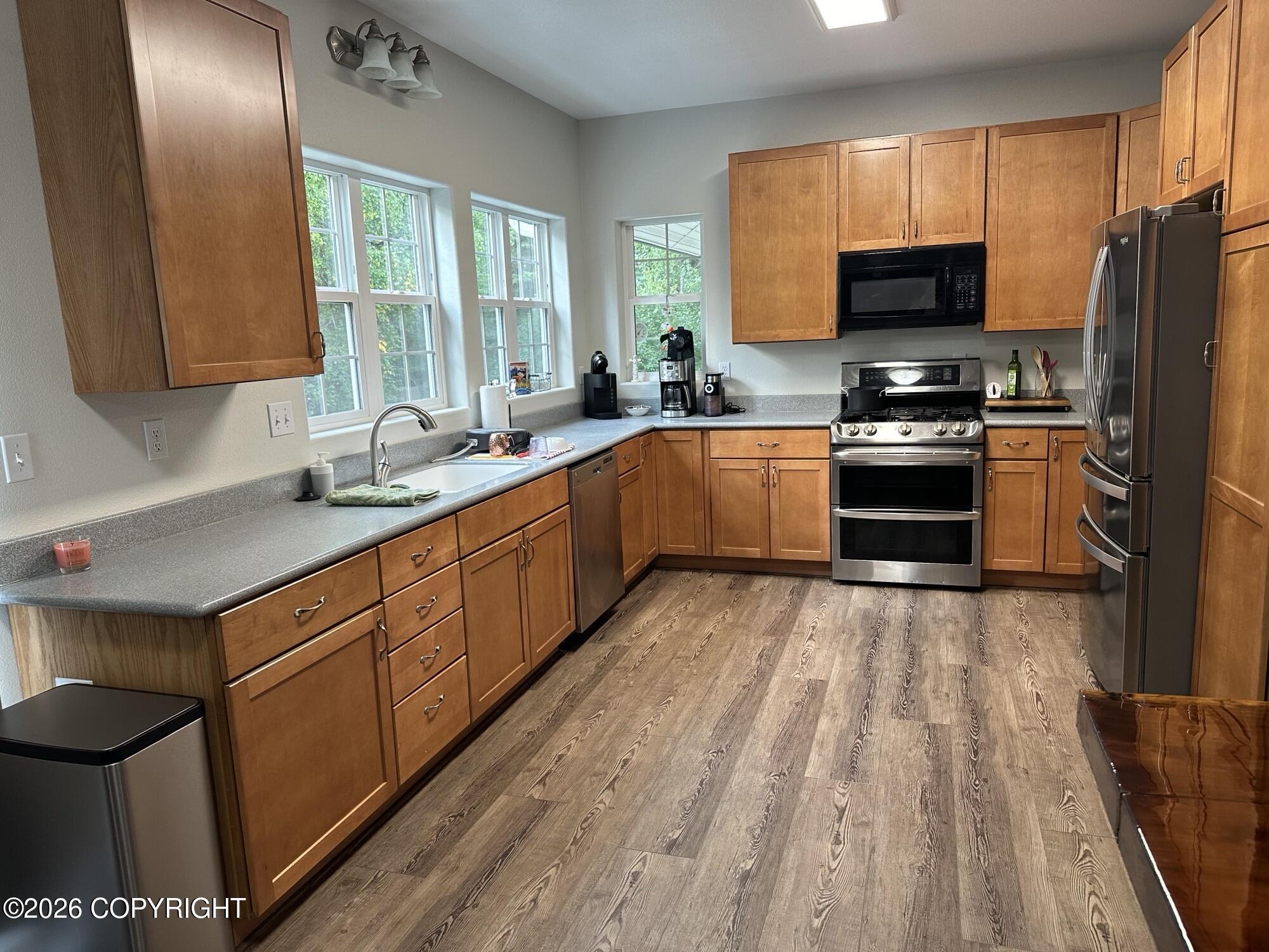 24607 Constellation Road Property Photo 8