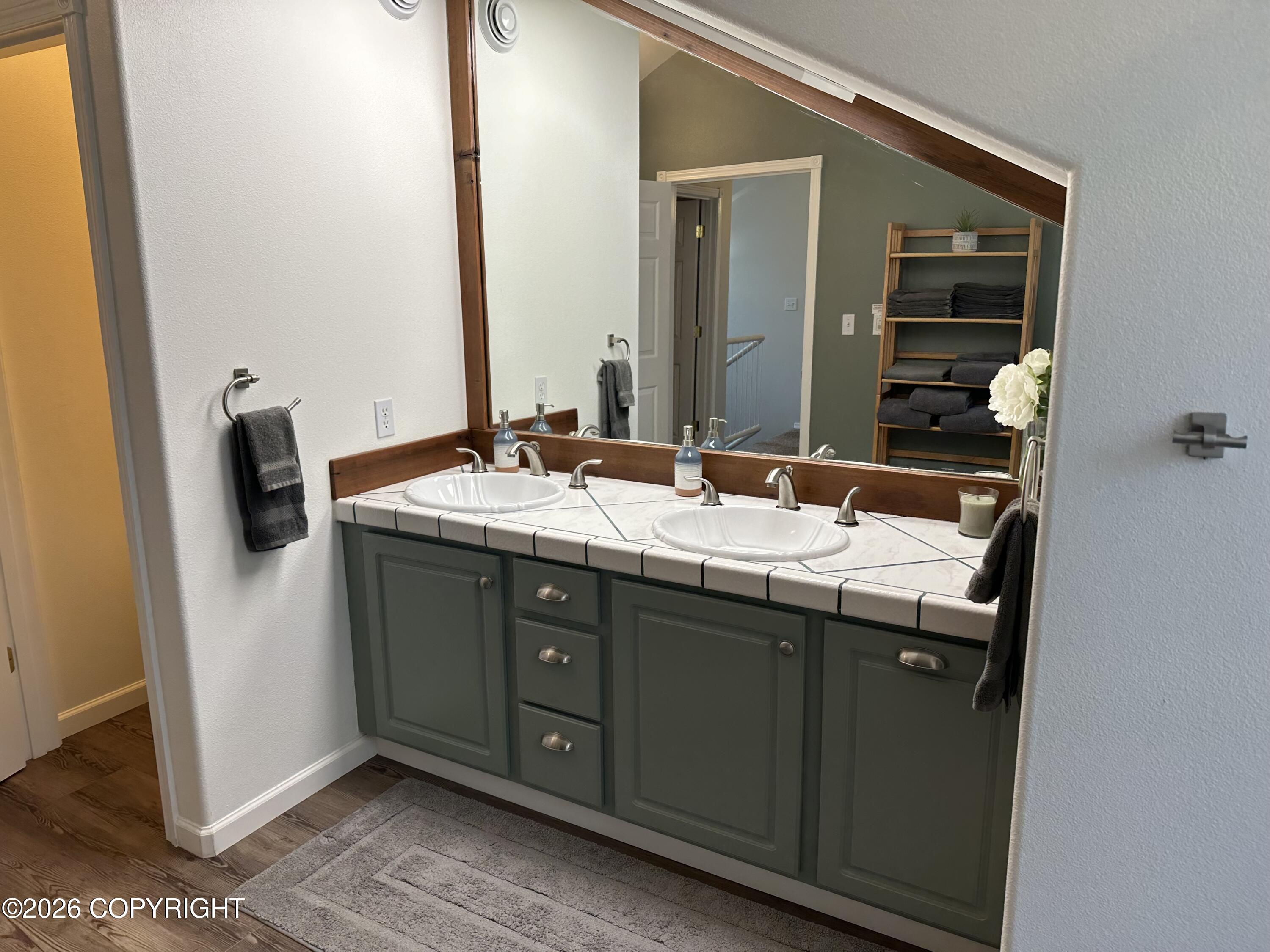 24607 Constellation Road Property Photo 15