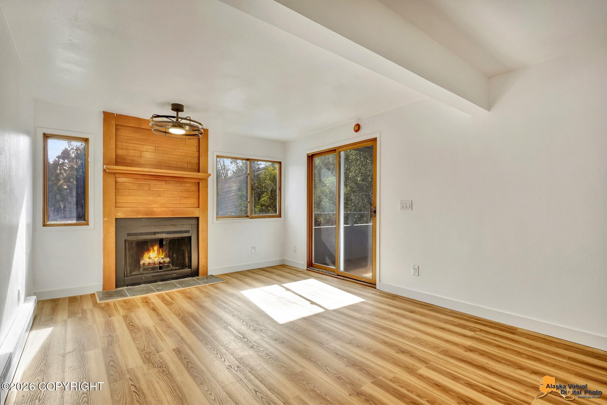 1611 Eastridge Drive #202 Property Photo 6
