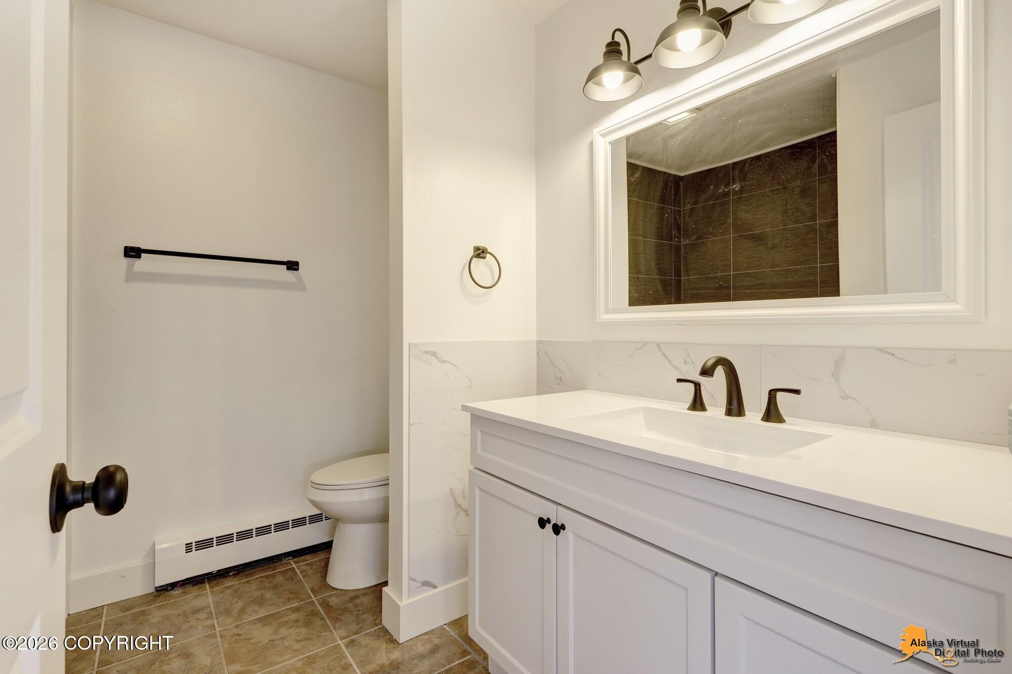 1611 Eastridge Drive #202 Property Photo 21
