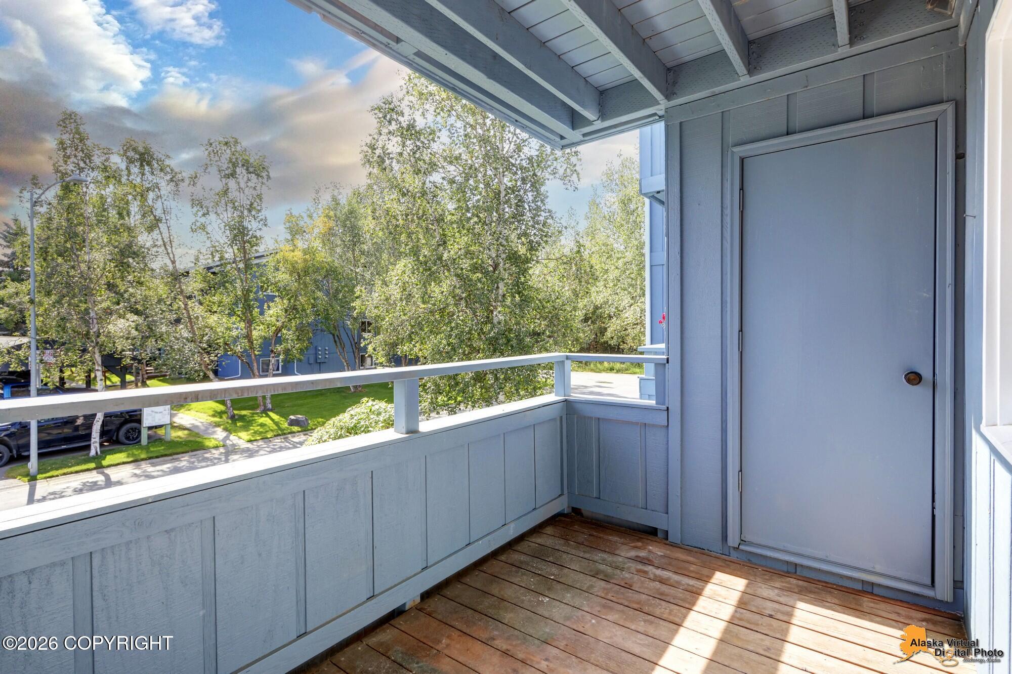 1611 Eastridge Drive #202 Property Photo 23