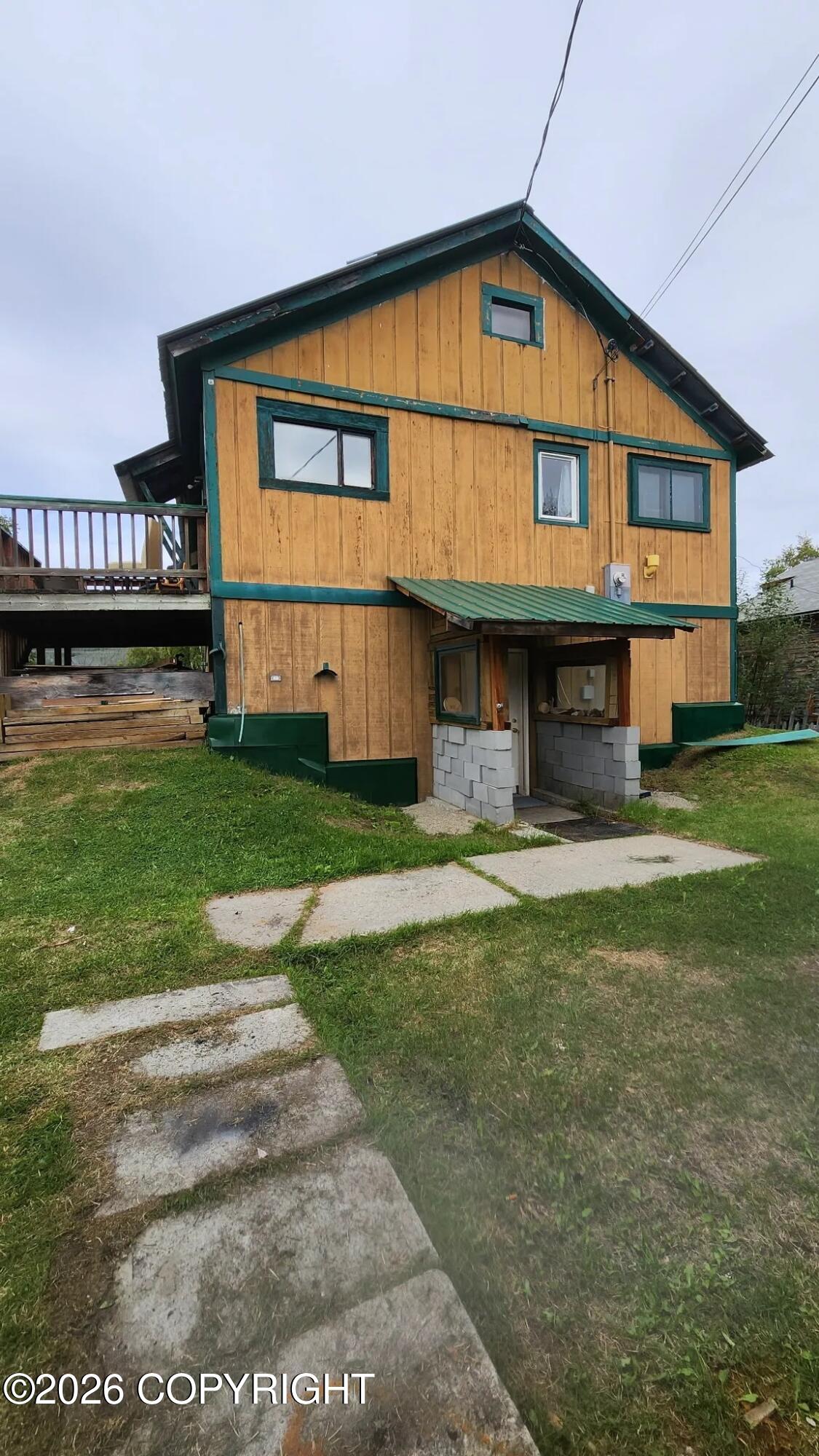 404 1st Street Property Photo 14