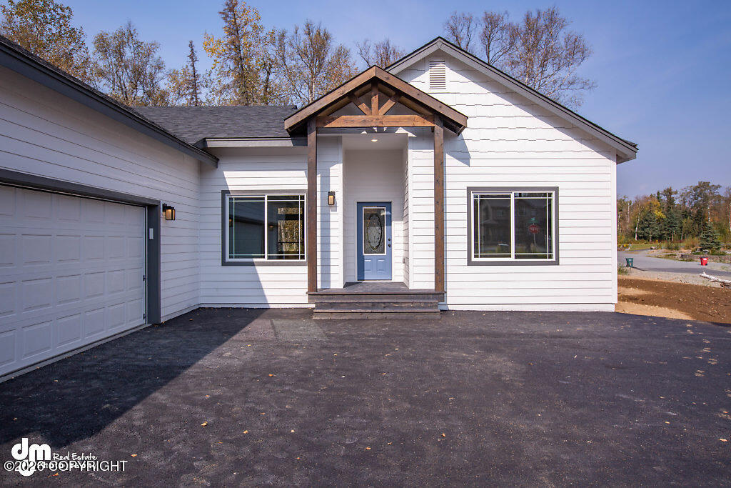 7640 E Alyeska Drive Property Photo 4