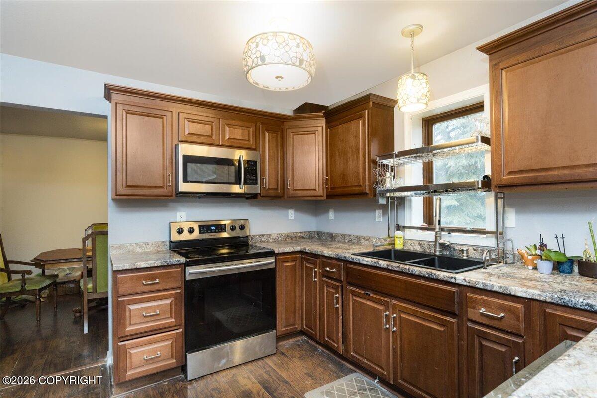 2630 Scotch Pine Drive Property Photo 3