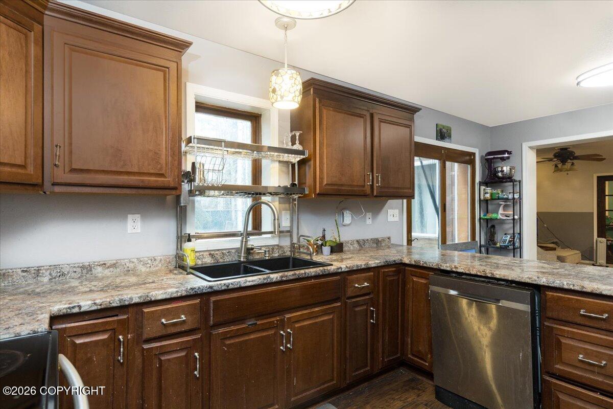 2630 Scotch Pine Drive Property Photo 4