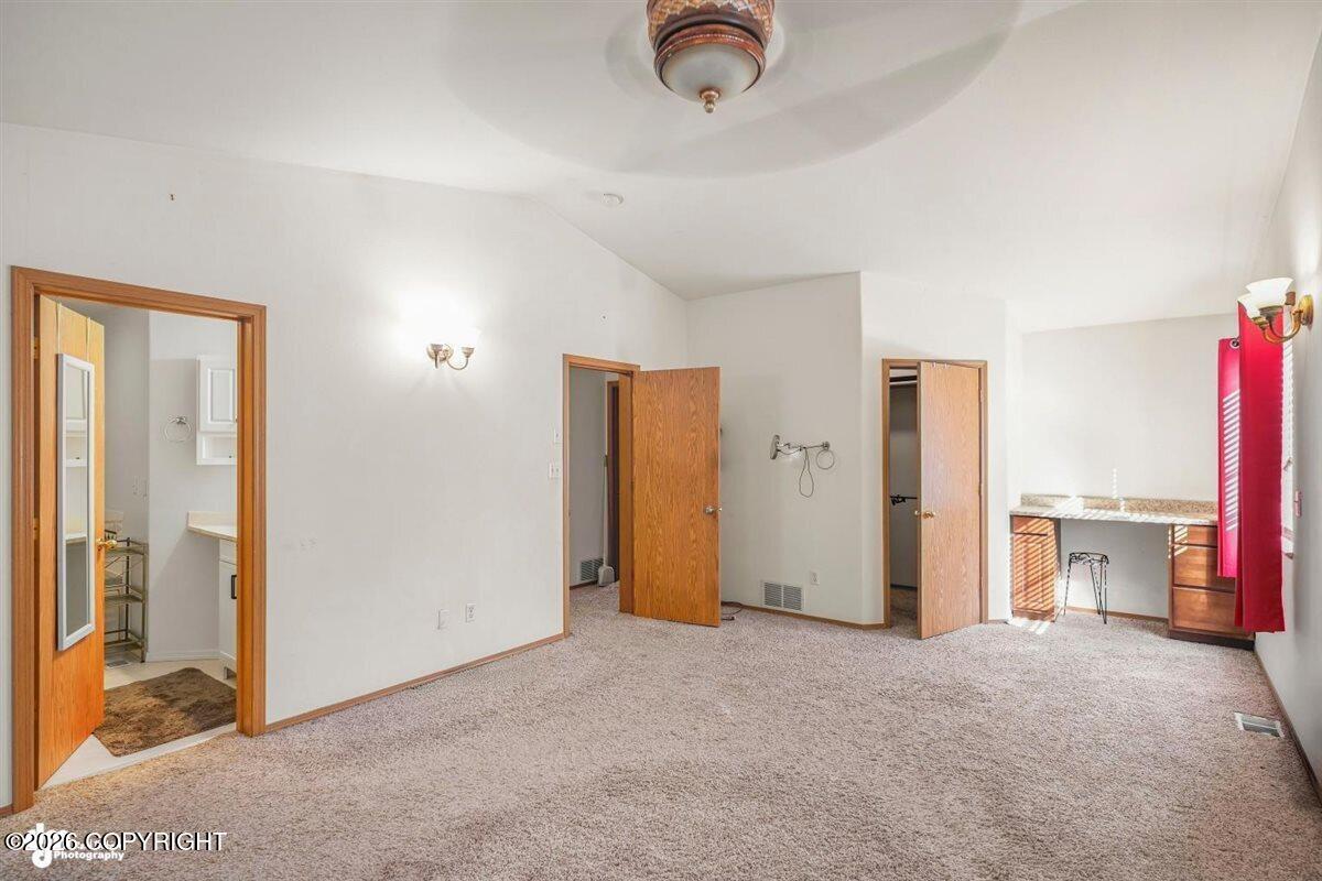 1040 N Sam Snead Loop Property Photo 16