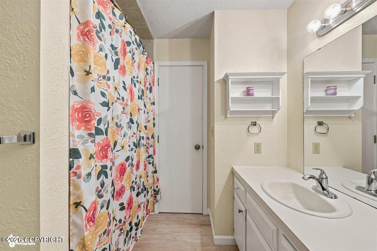 46861 Mooseberry Avenue Property Photo 34