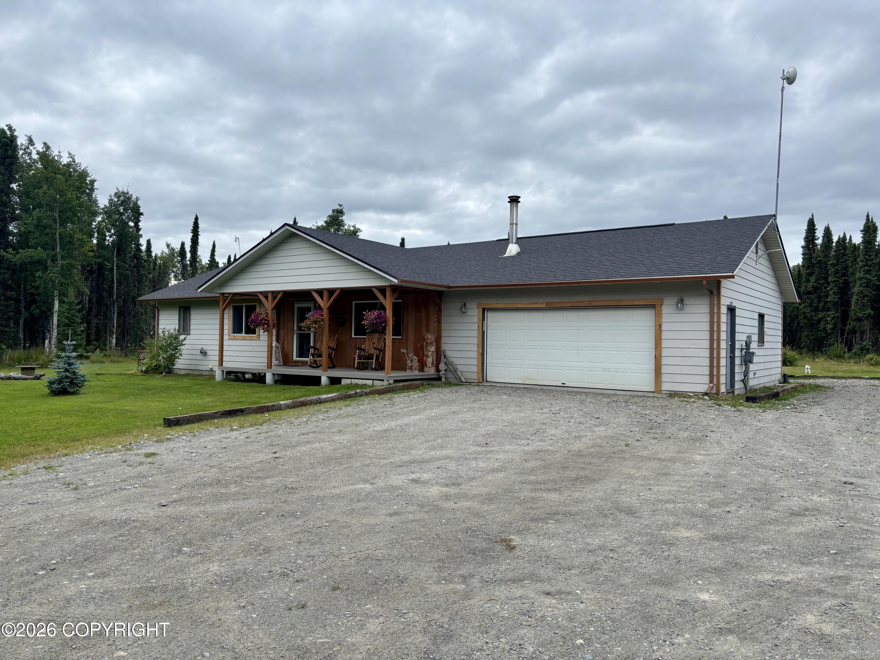 37285 Big Horn Street Property Photo 2