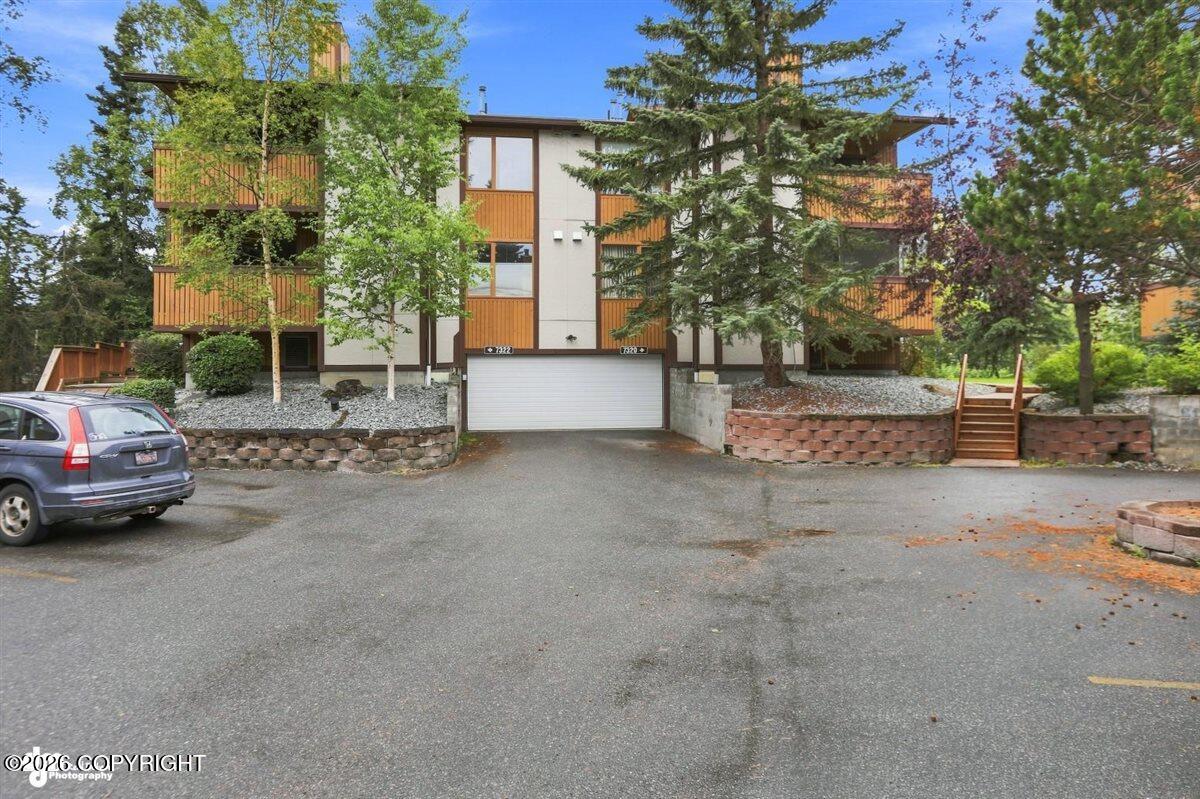 7320 Huntsmen Circle 18 E