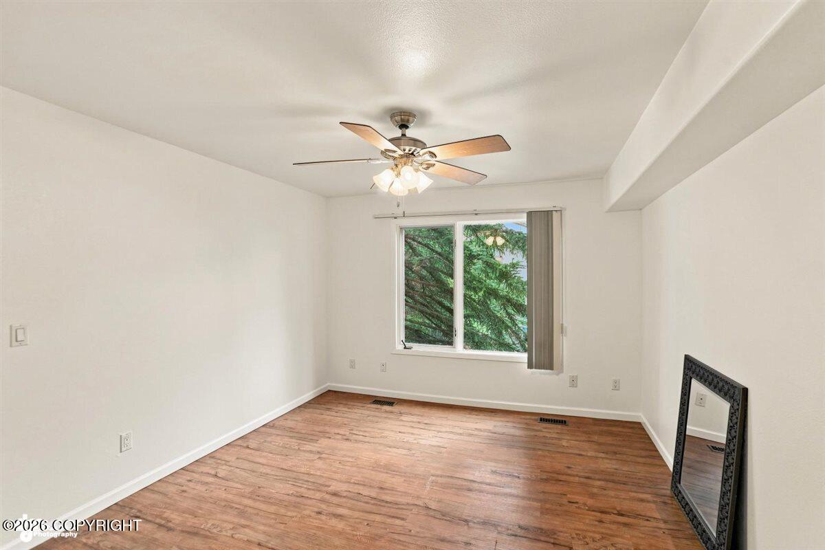 7320 Huntsmen Circle #18-e Property Photo 13