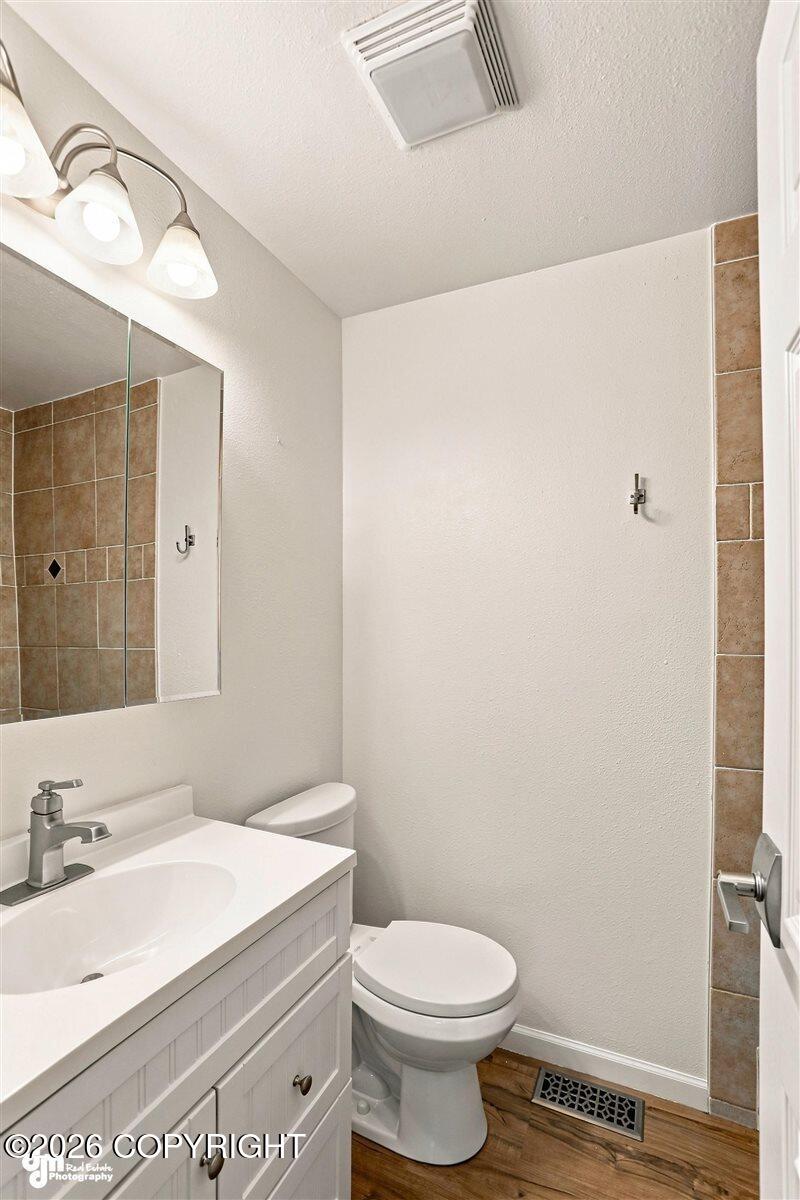 7320 Huntsmen Circle #18-e Property Photo 16