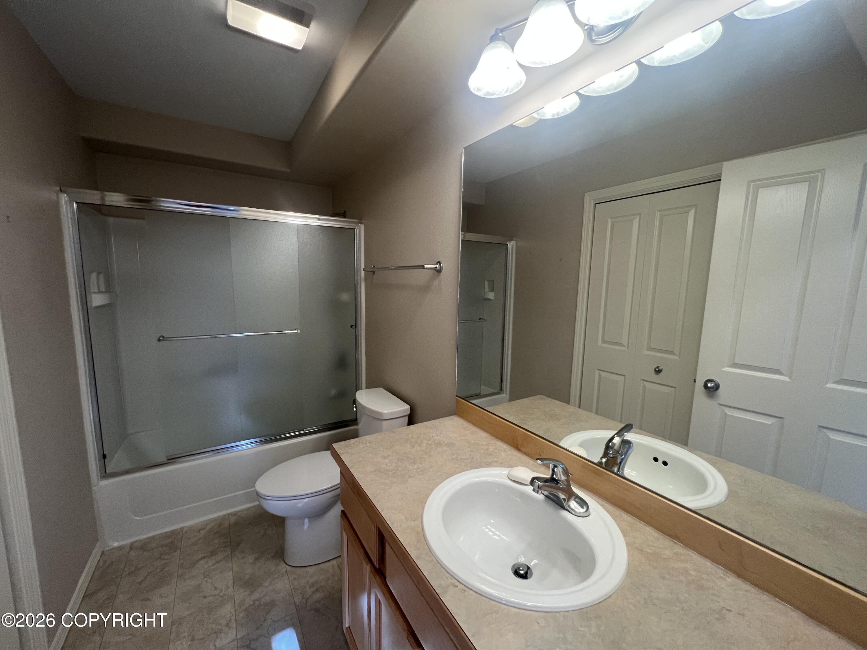 1302 E Klatt Road #1302 Property Photo 9