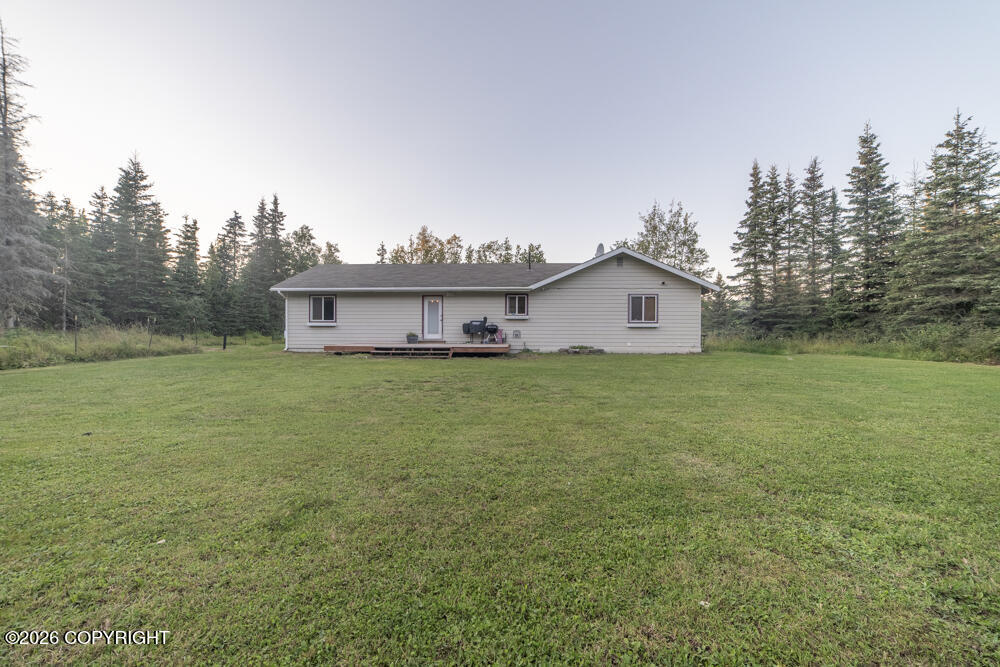 46885 Mooseberry Avenue Property Photo 8