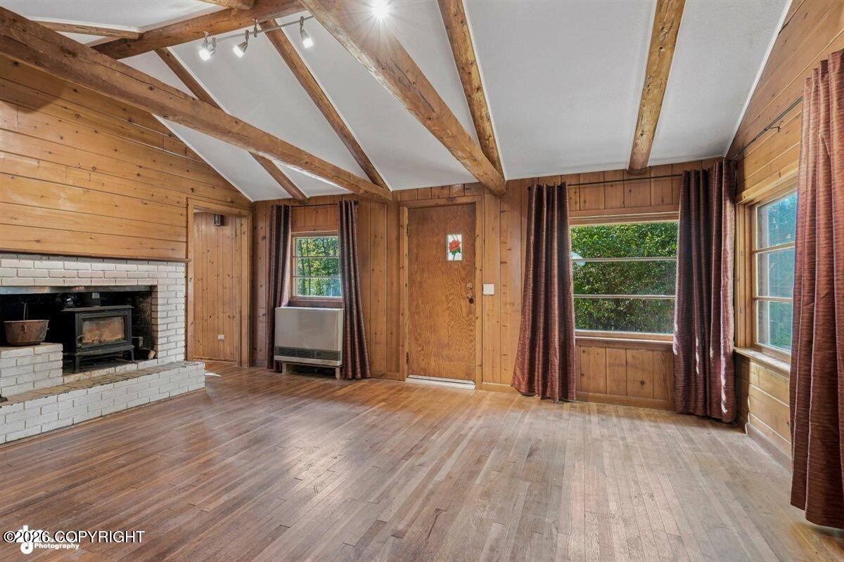 16921 Foothill Avenue Property Photo 8