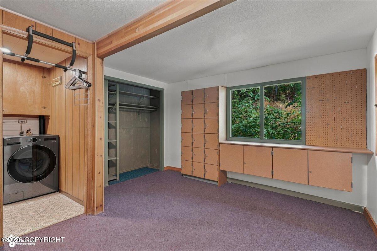 16921 Foothill Avenue Property Photo 10