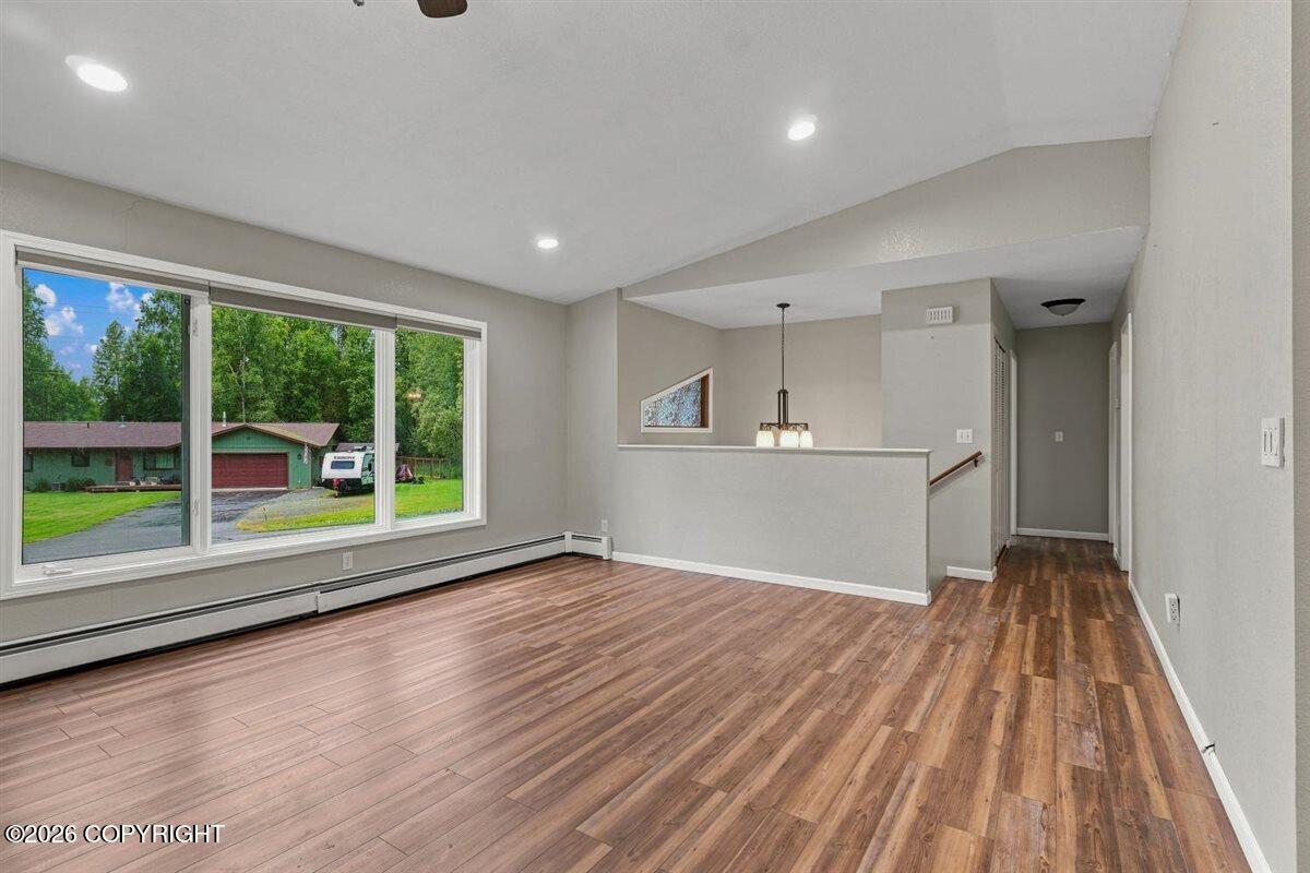 21433 Baron Drive Property Photo 11