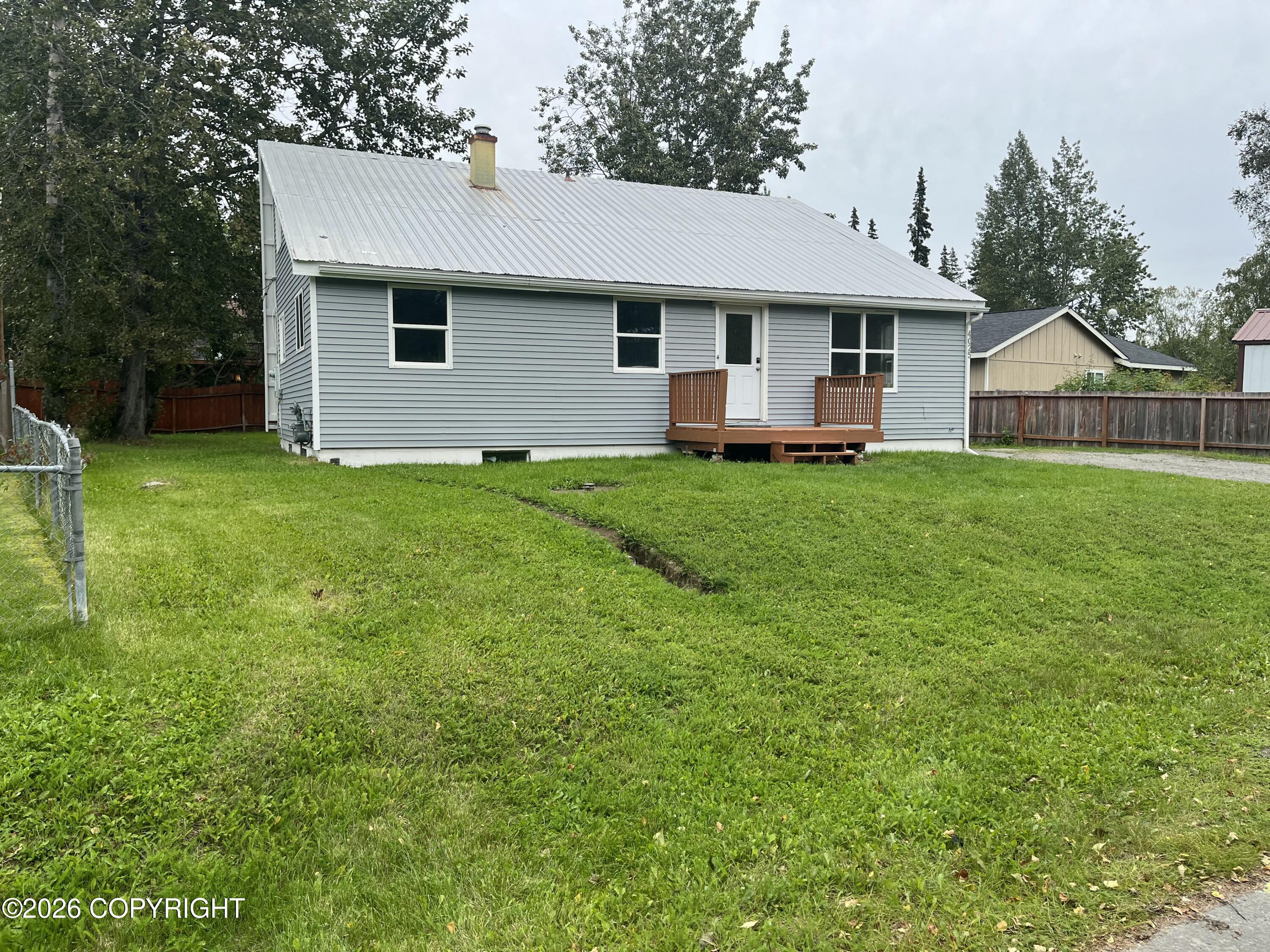 4025 Primrose Place Property Photo 2