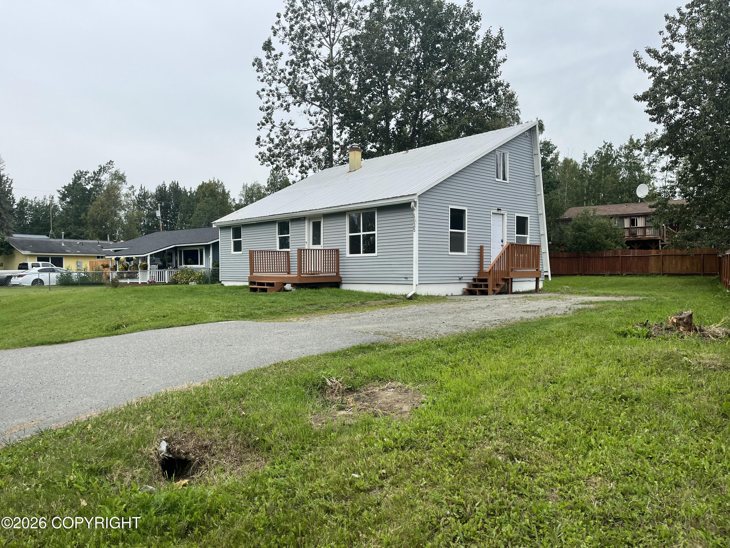 4025 Primrose Place Property Photo 3