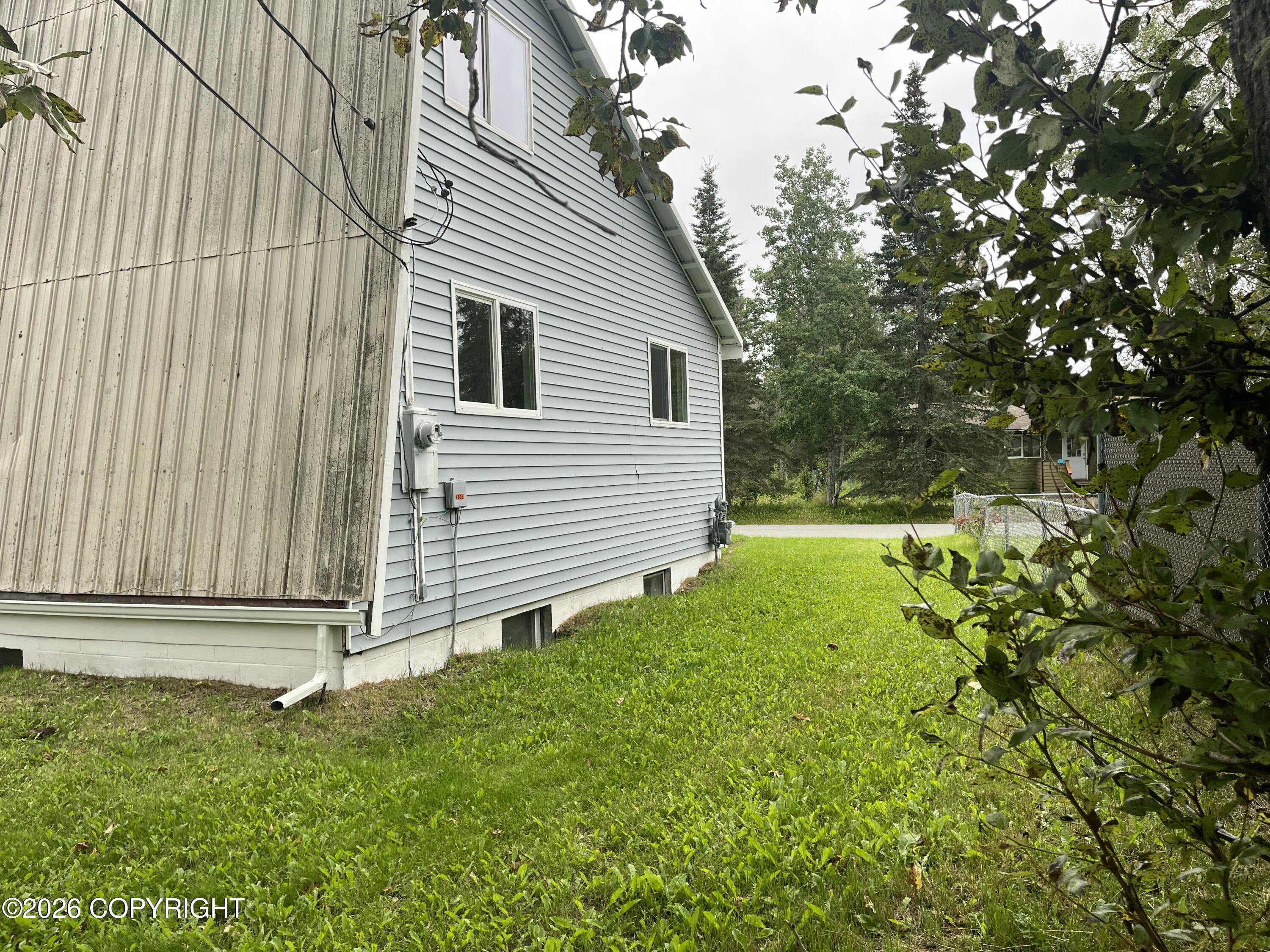 4025 Primrose Place Property Photo 7
