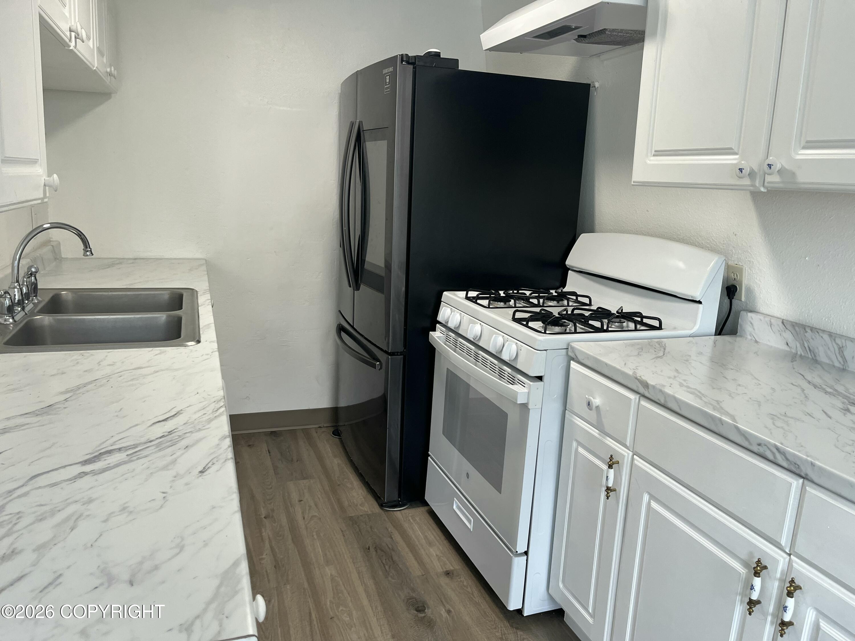 4025 Primrose Place Property Photo 18
