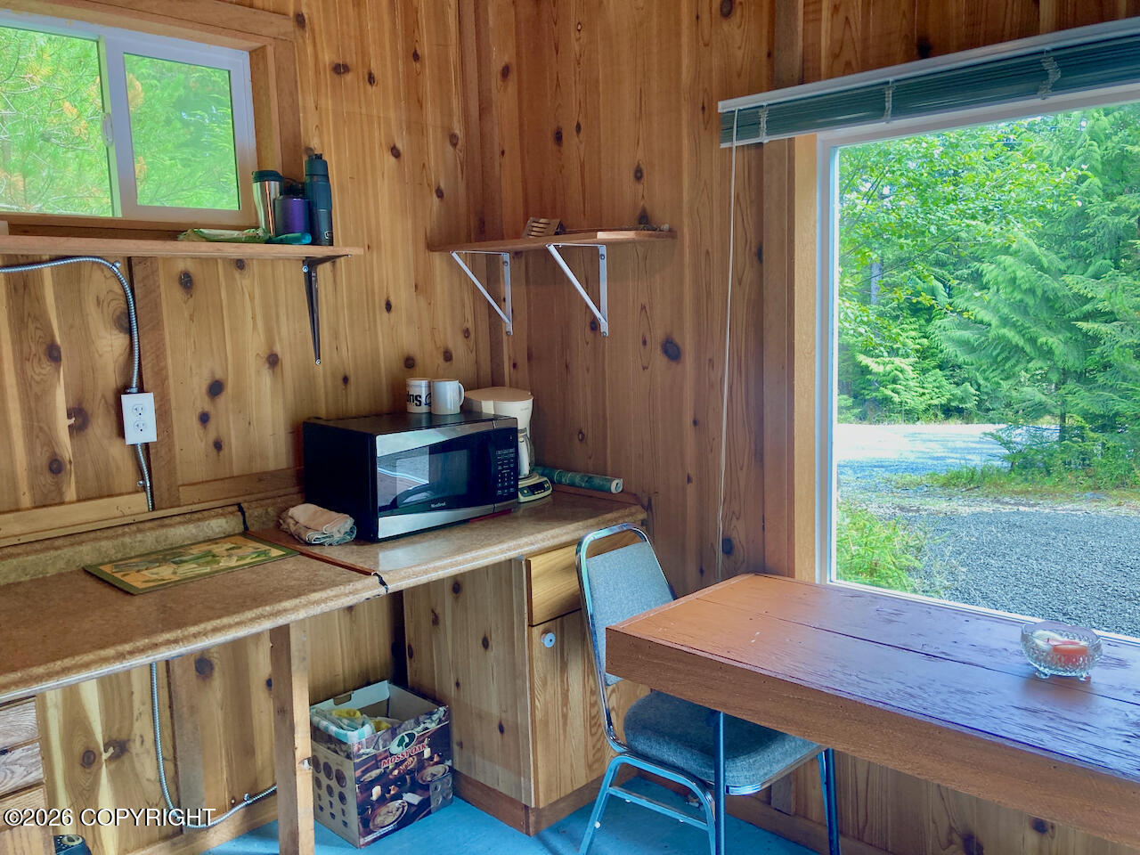 240 Se Logger's Lane Property Photo 10