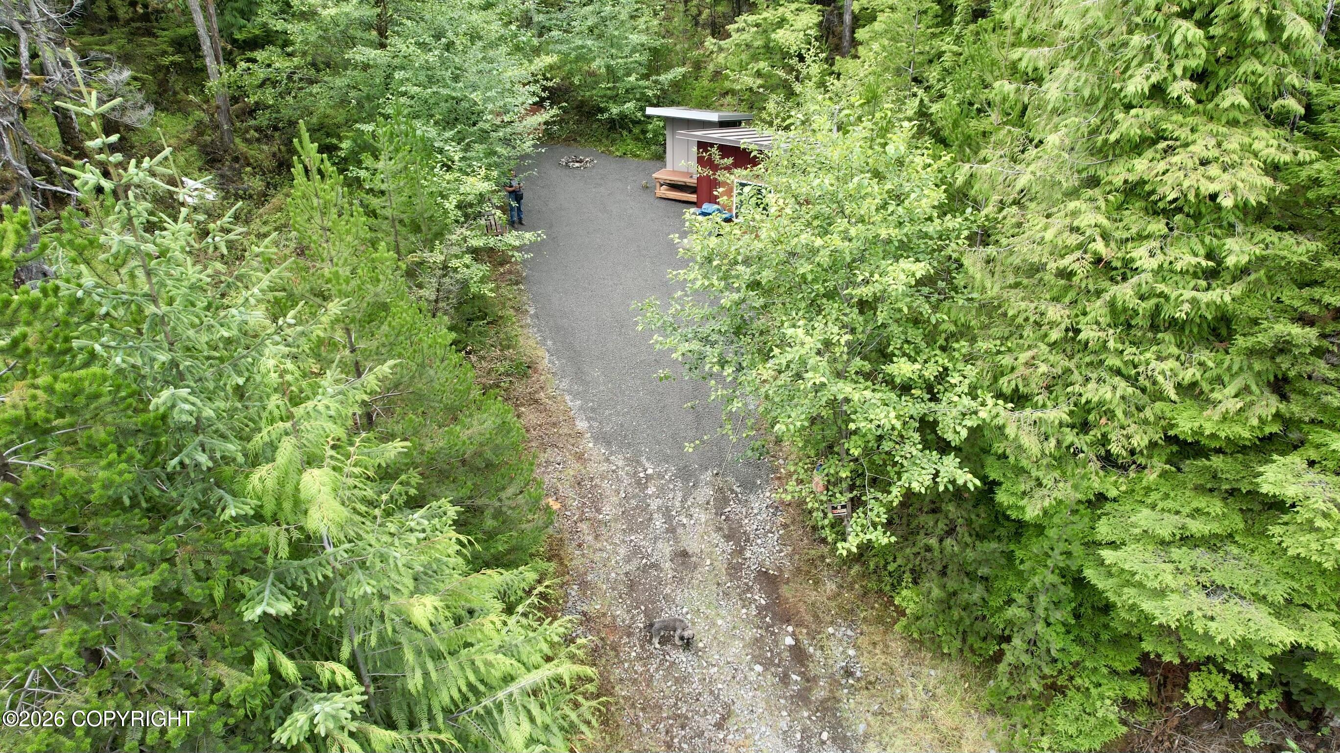 240 Se Logger's Lane Property Photo 29