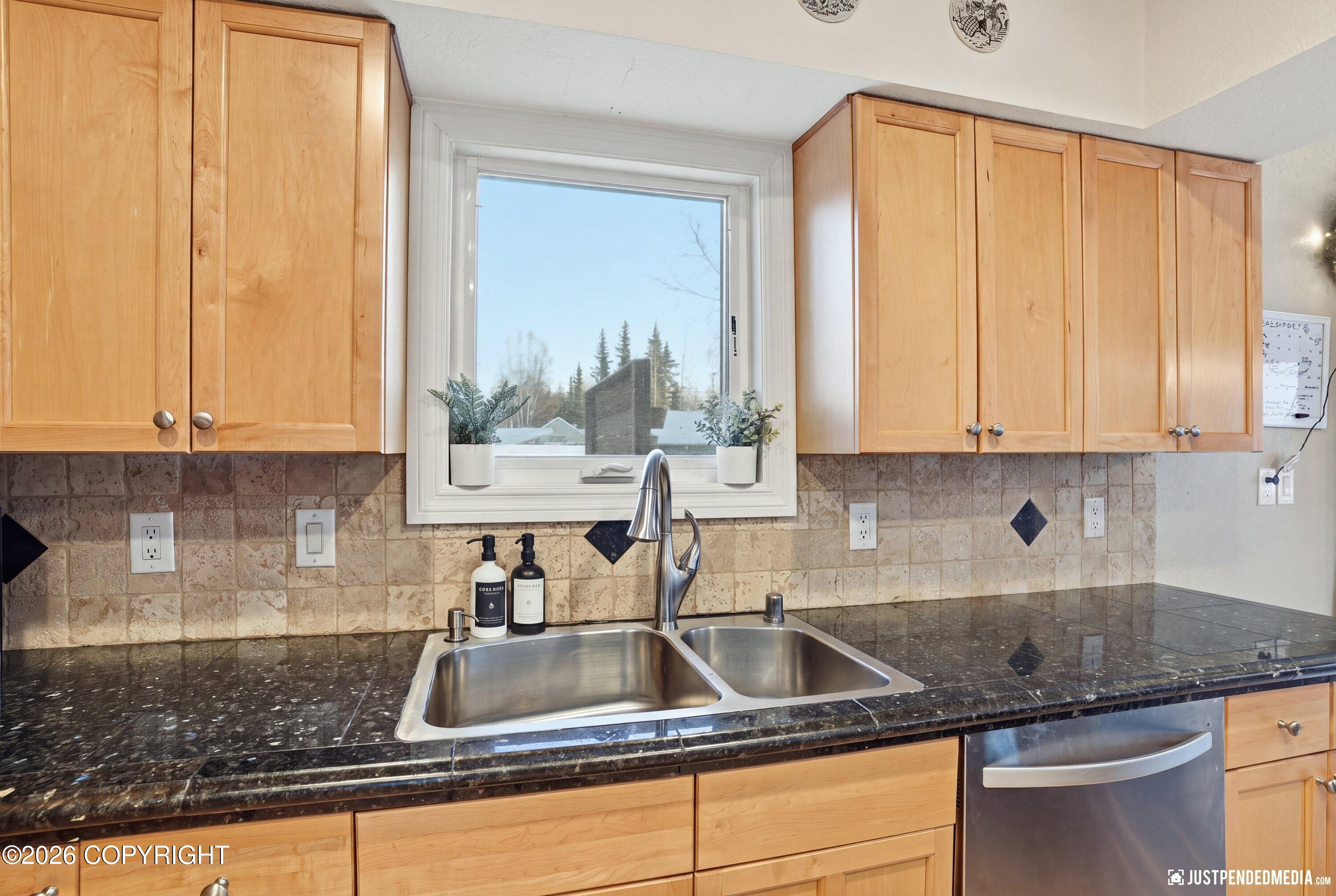 13141 Nora Drive Property Photo 11