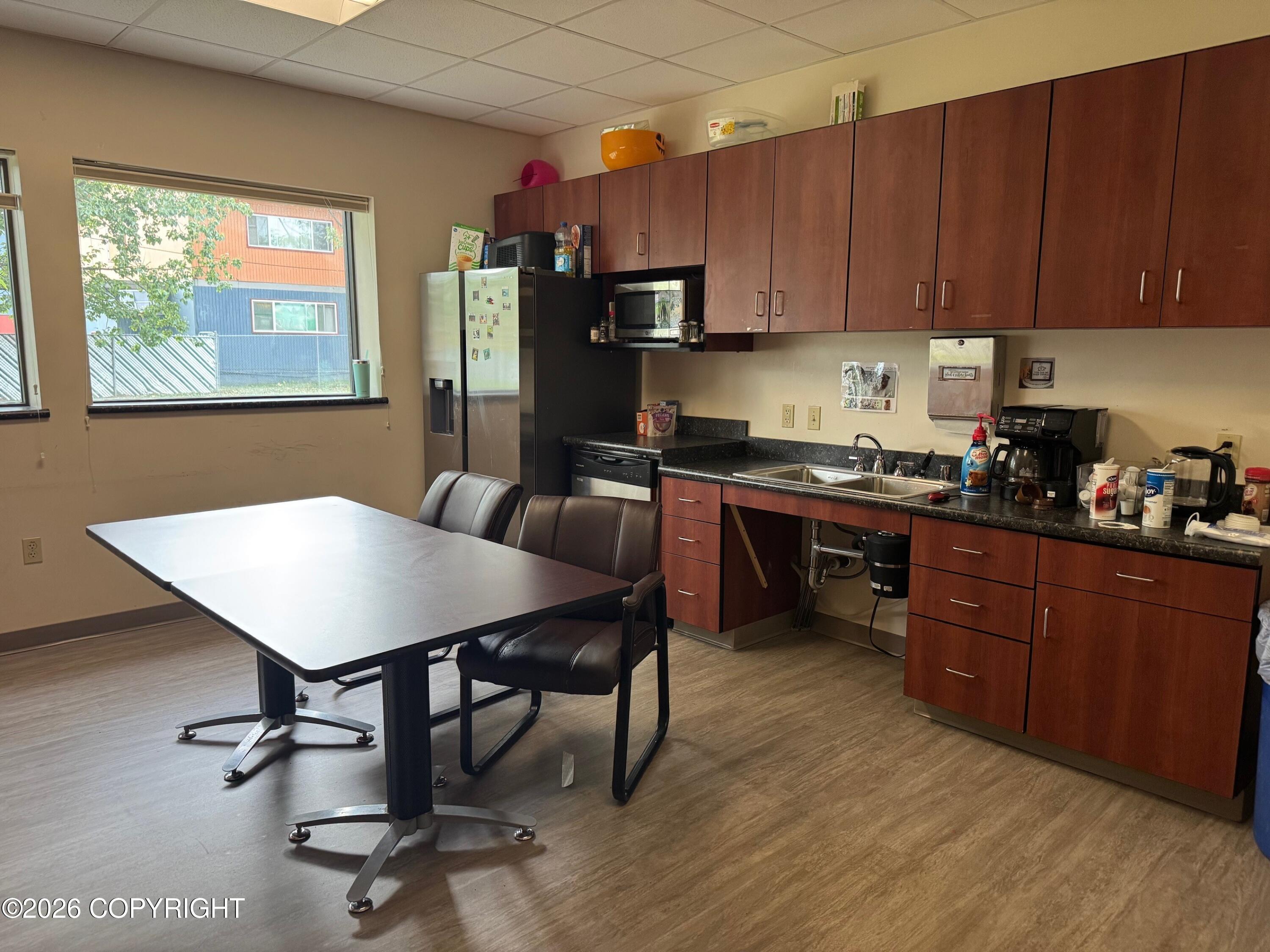 2735 E Tudor Road Property Photo 8