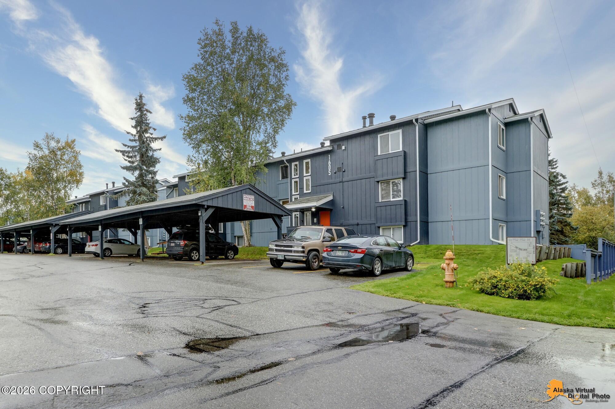 1605 Sitka Street #304 Property Photo 3