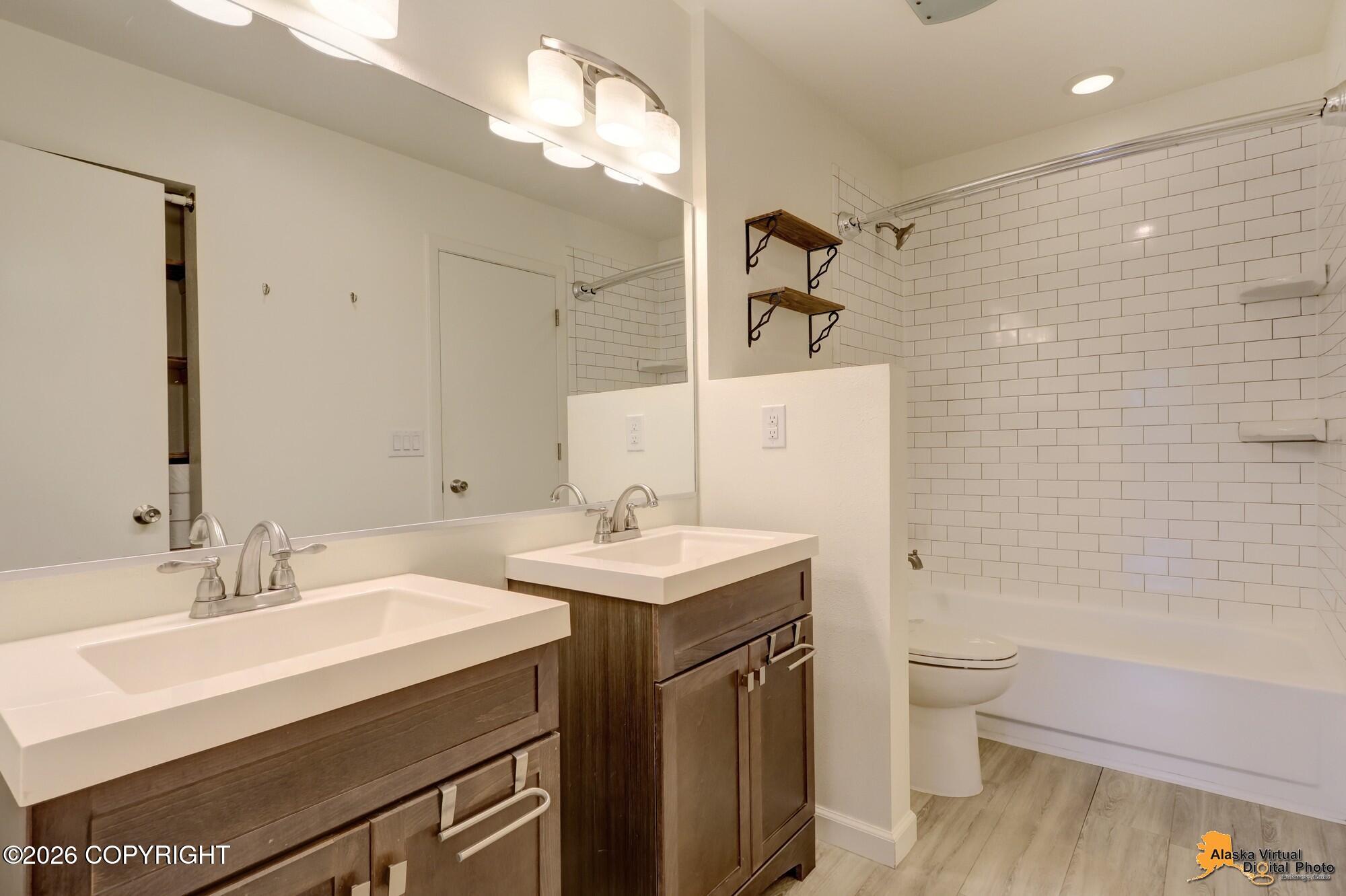 1605 Sitka Street #304 Property Photo 22