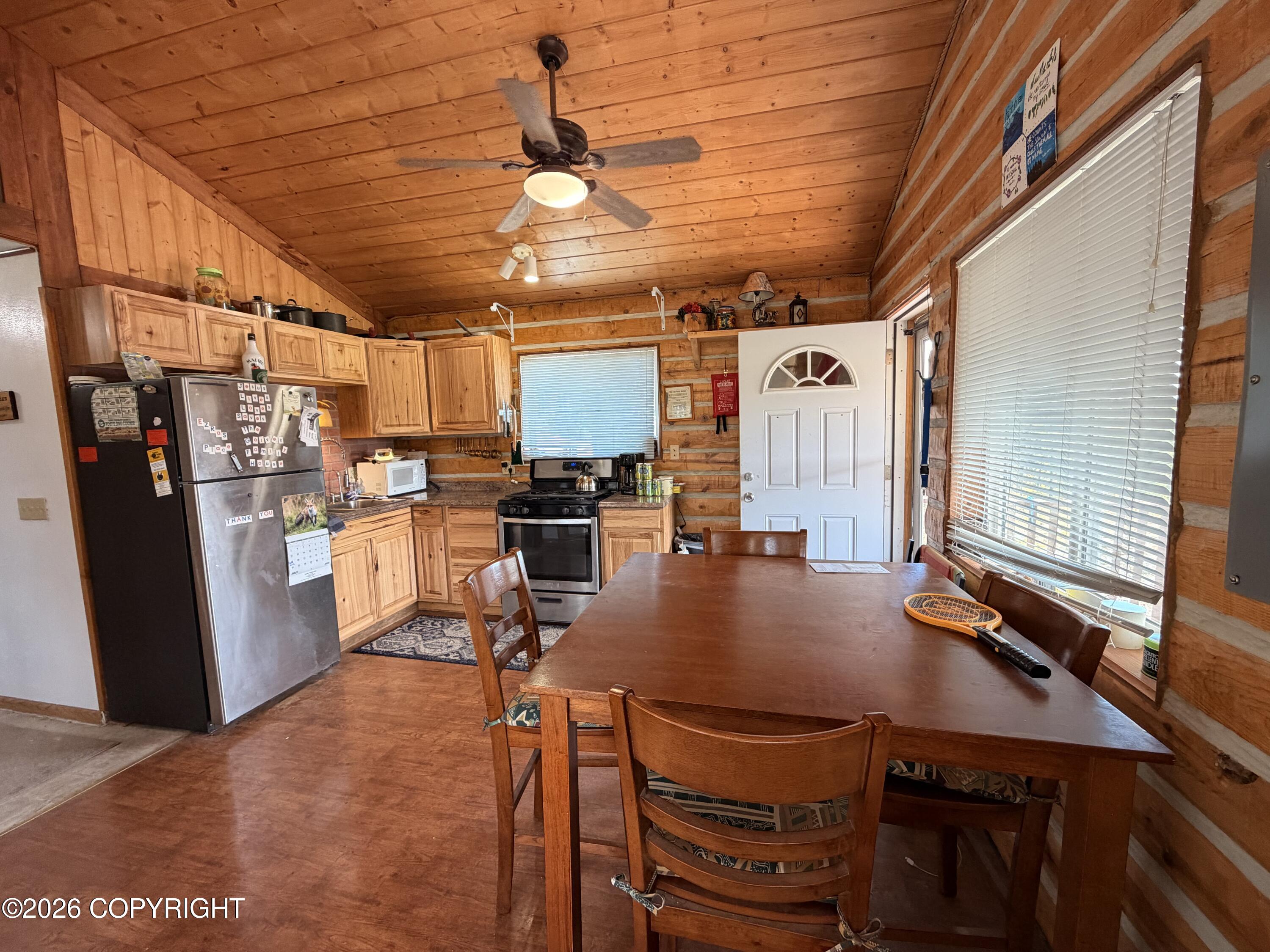 1020 Glenn Highway Property Photo 4