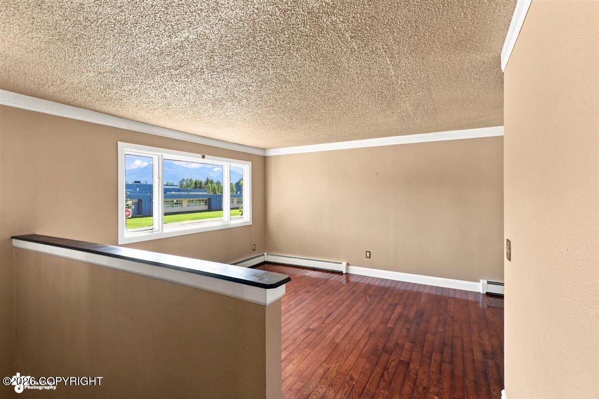 1826 Twining Drive Property Photo 6