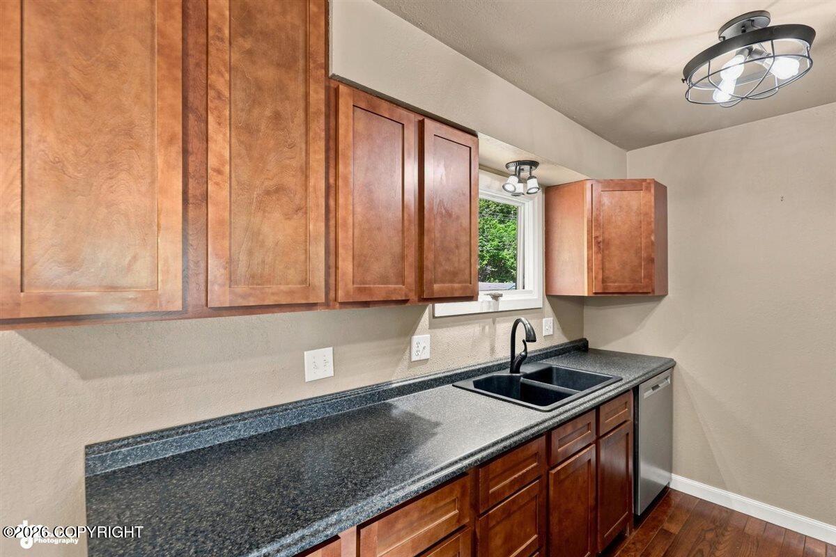 1826 Twining Drive Property Photo 12