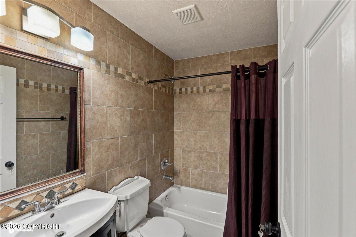 1826 Twining Drive Property Photo 28