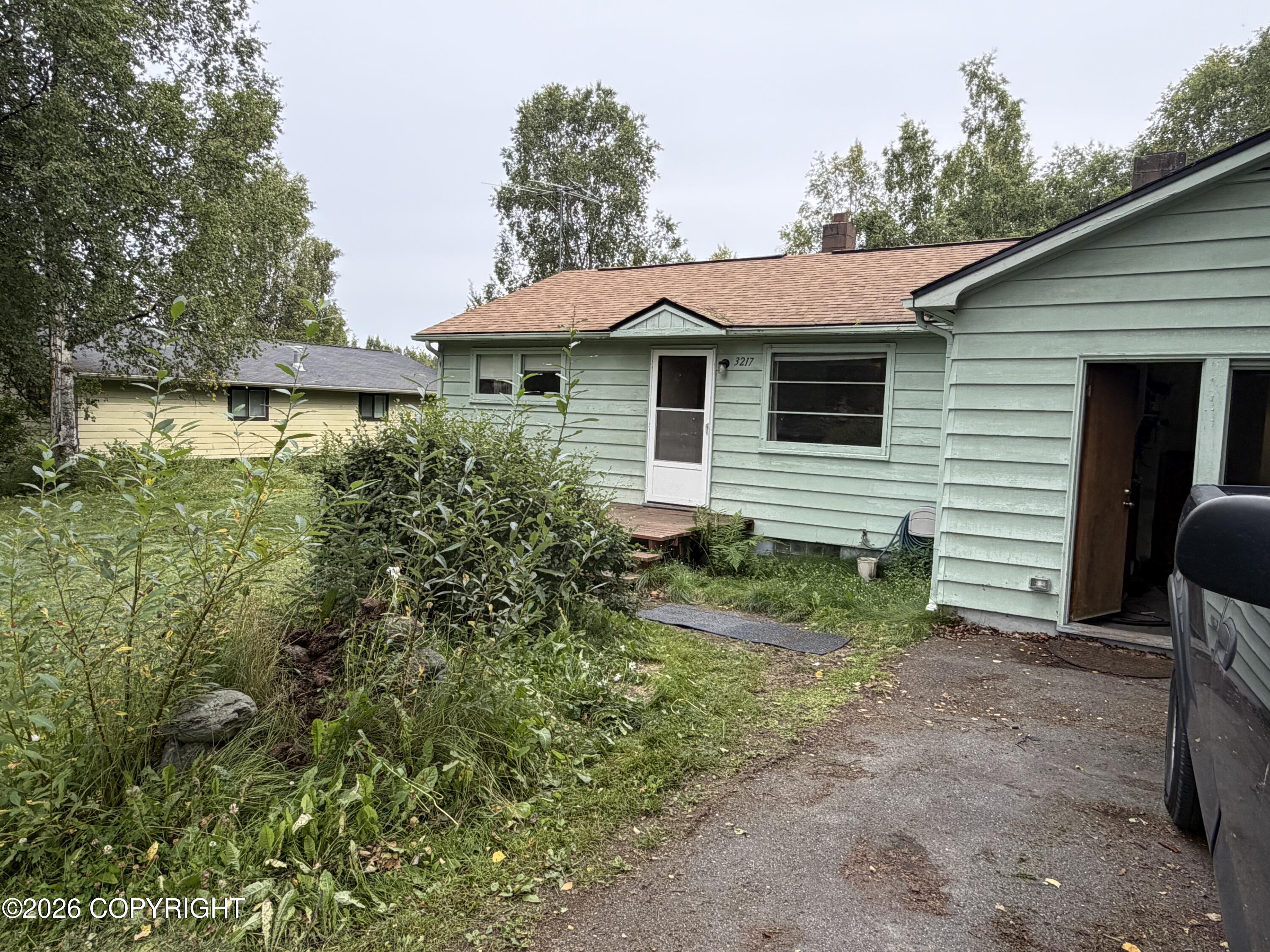 3217 Baxter Road Property Photo 4
