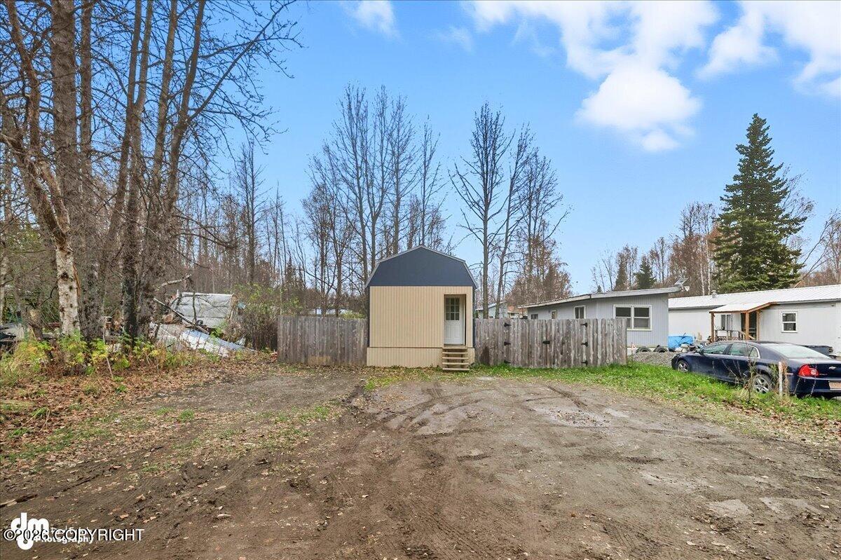 52176 Merrill Avenue Property Photo 2