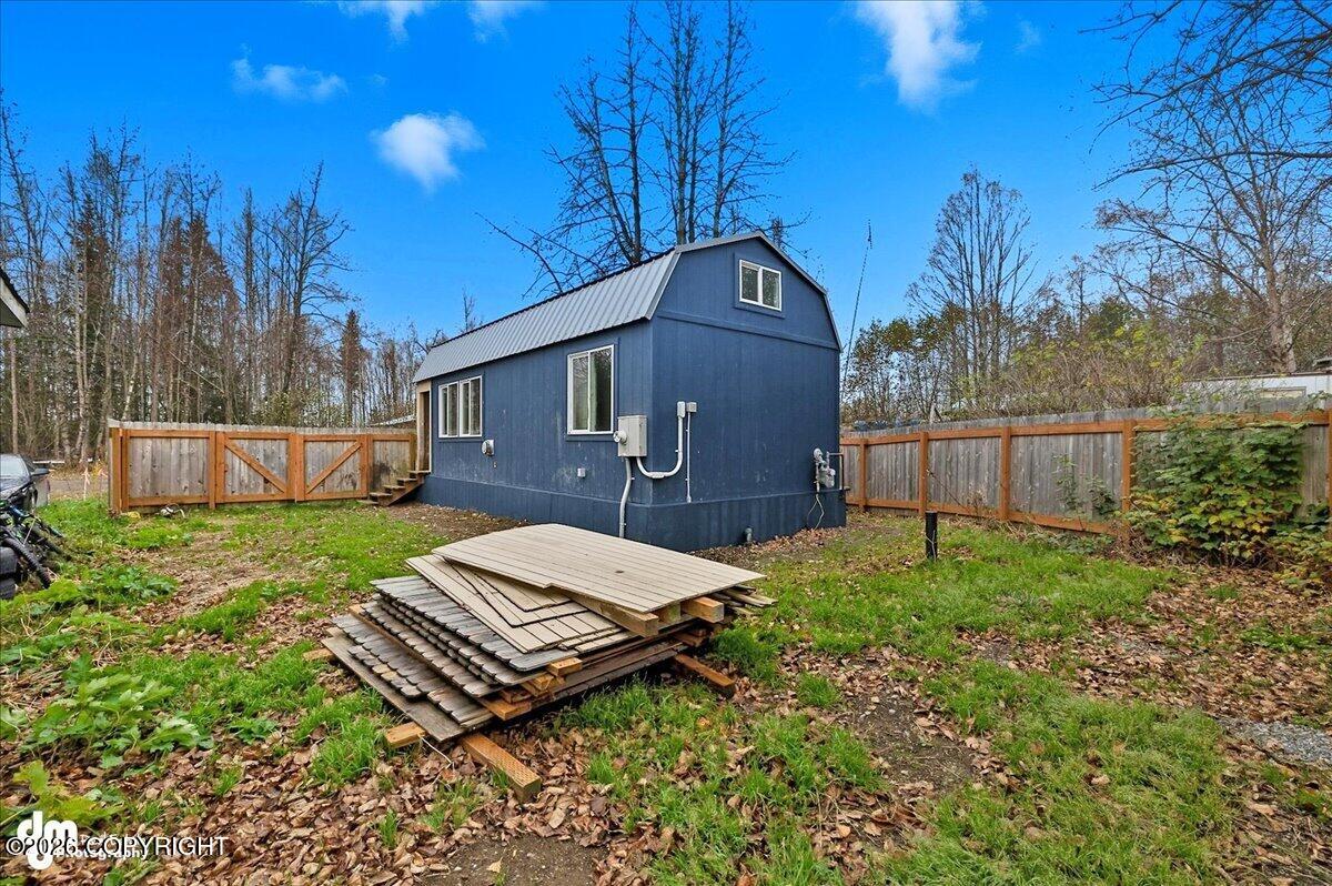 52176 Merrill Avenue Property Photo 5