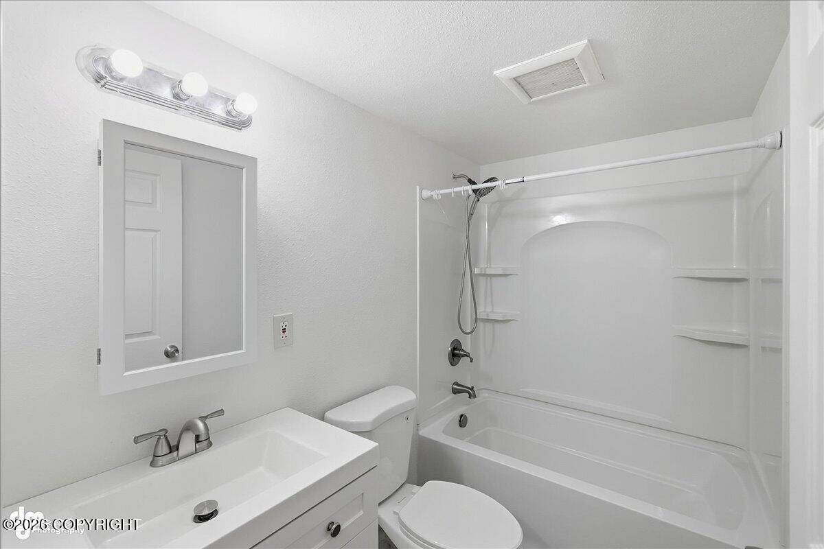 52176 Merrill Avenue Property Photo 7