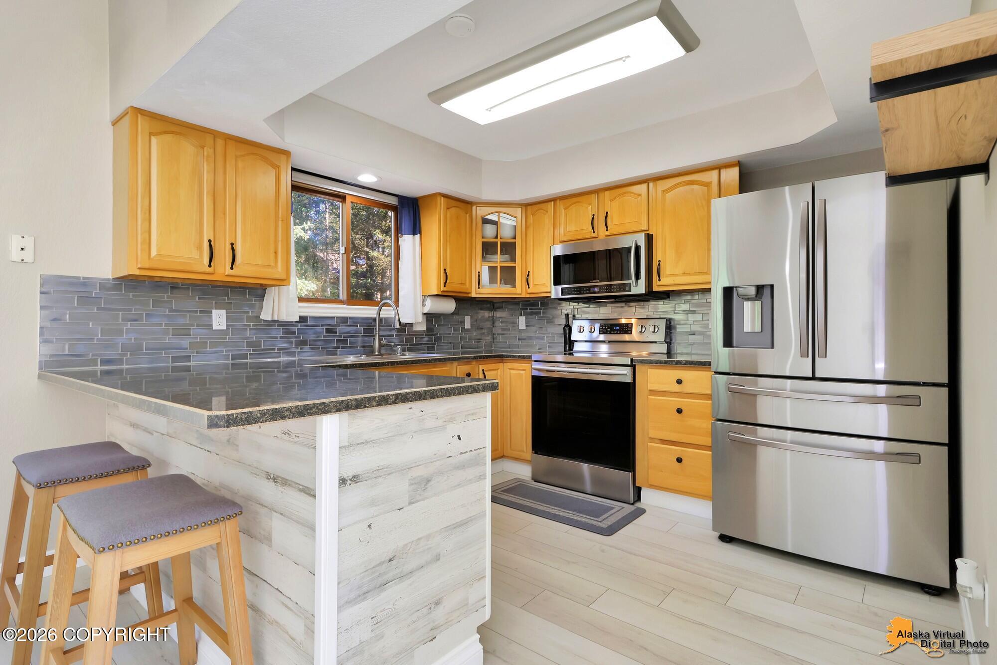18583 Mills Bay Drive Property Photo 7