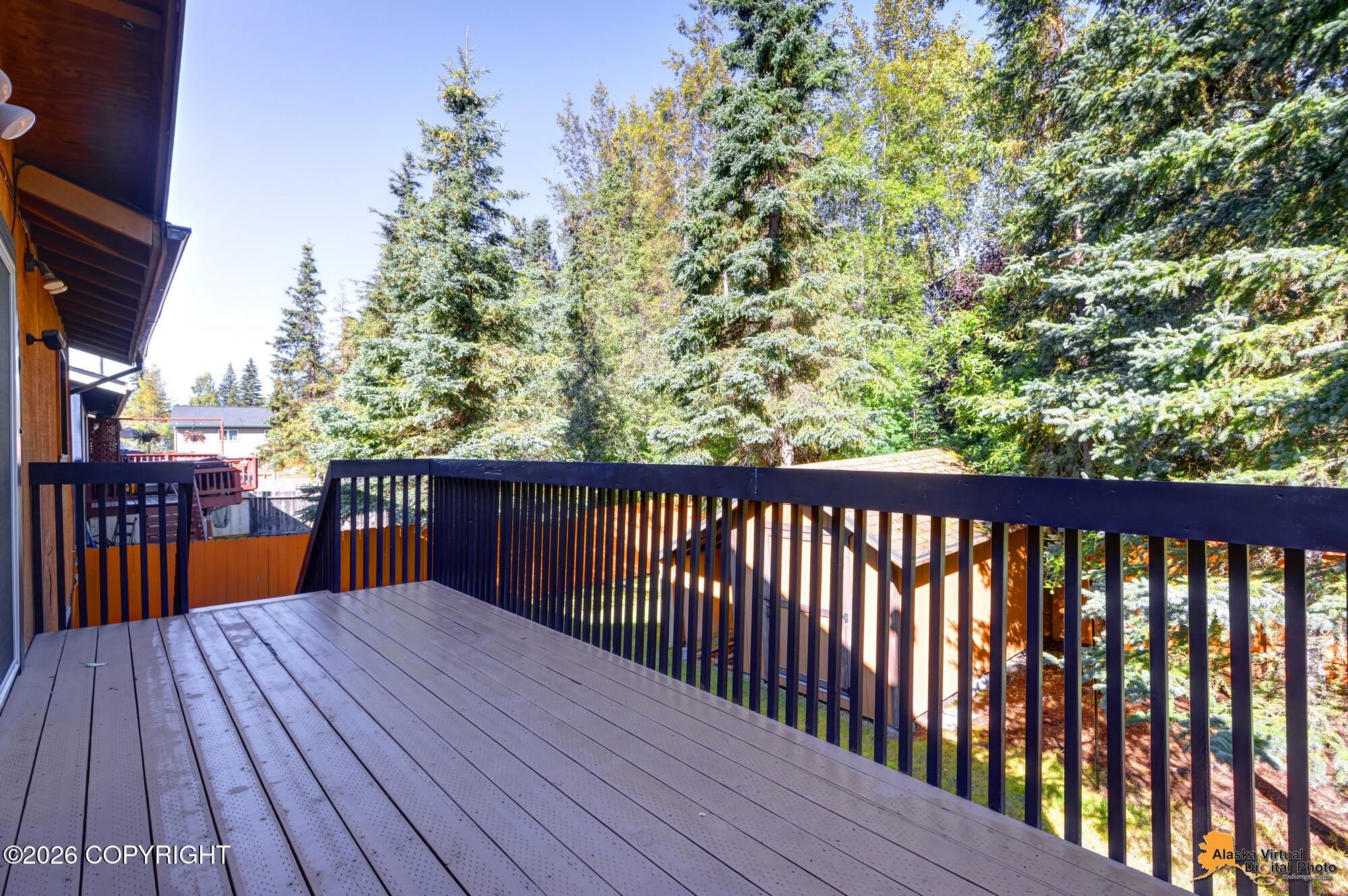 18583 Mills Bay Drive Property Photo 14