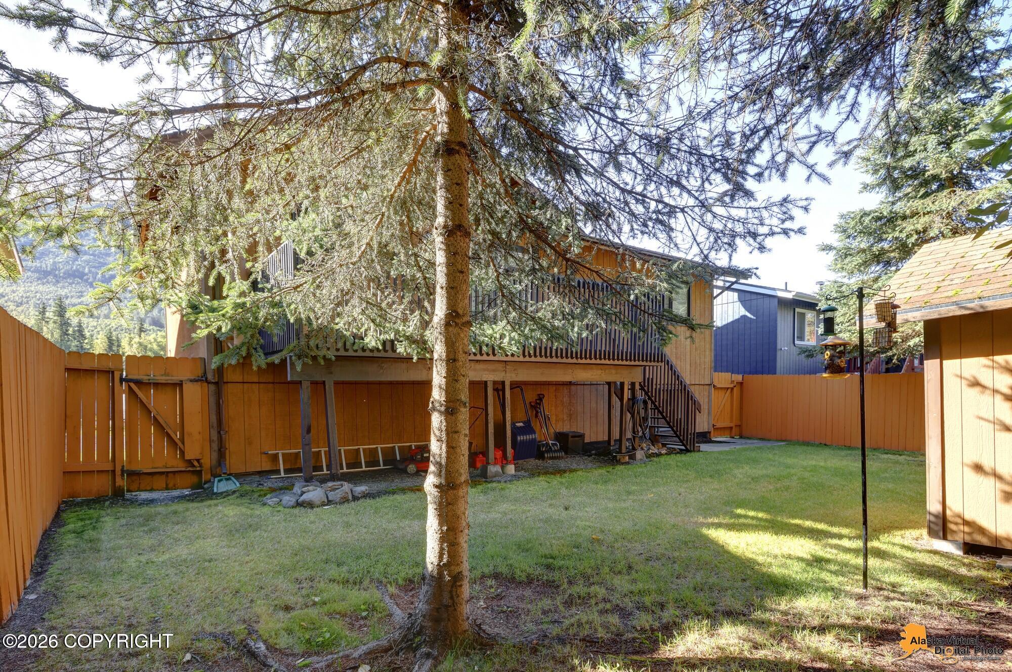 18583 Mills Bay Drive Property Photo 17