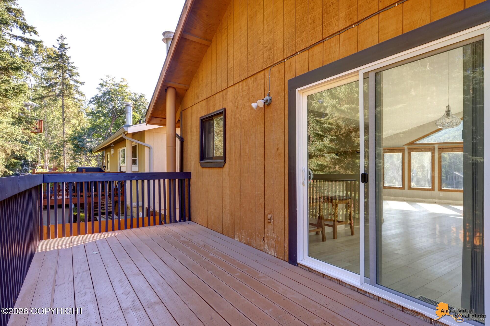 18583 Mills Bay Drive Property Photo 20
