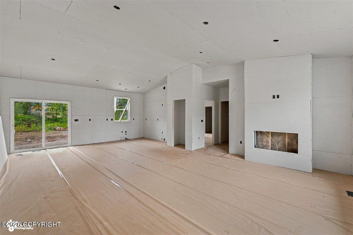 6998 S Lark Circle Property Photo 4