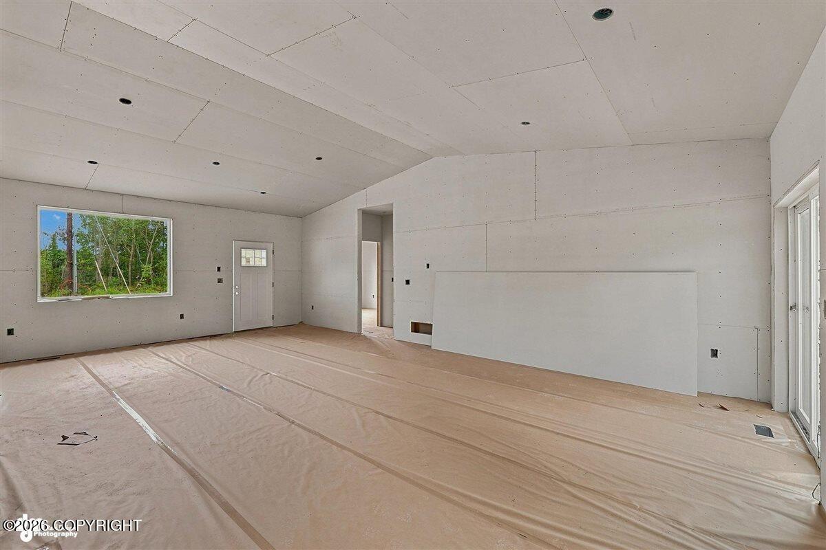 6998 S Lark Circle Property Photo 7