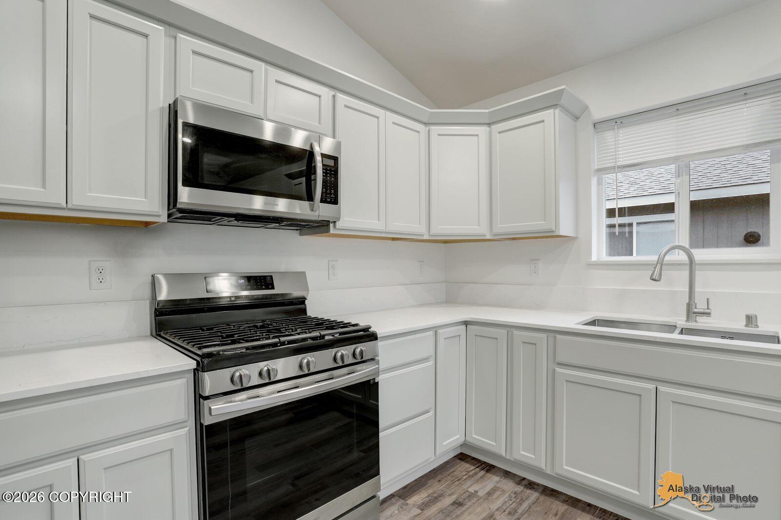 2901 N Jasper Drive Property Photo 11