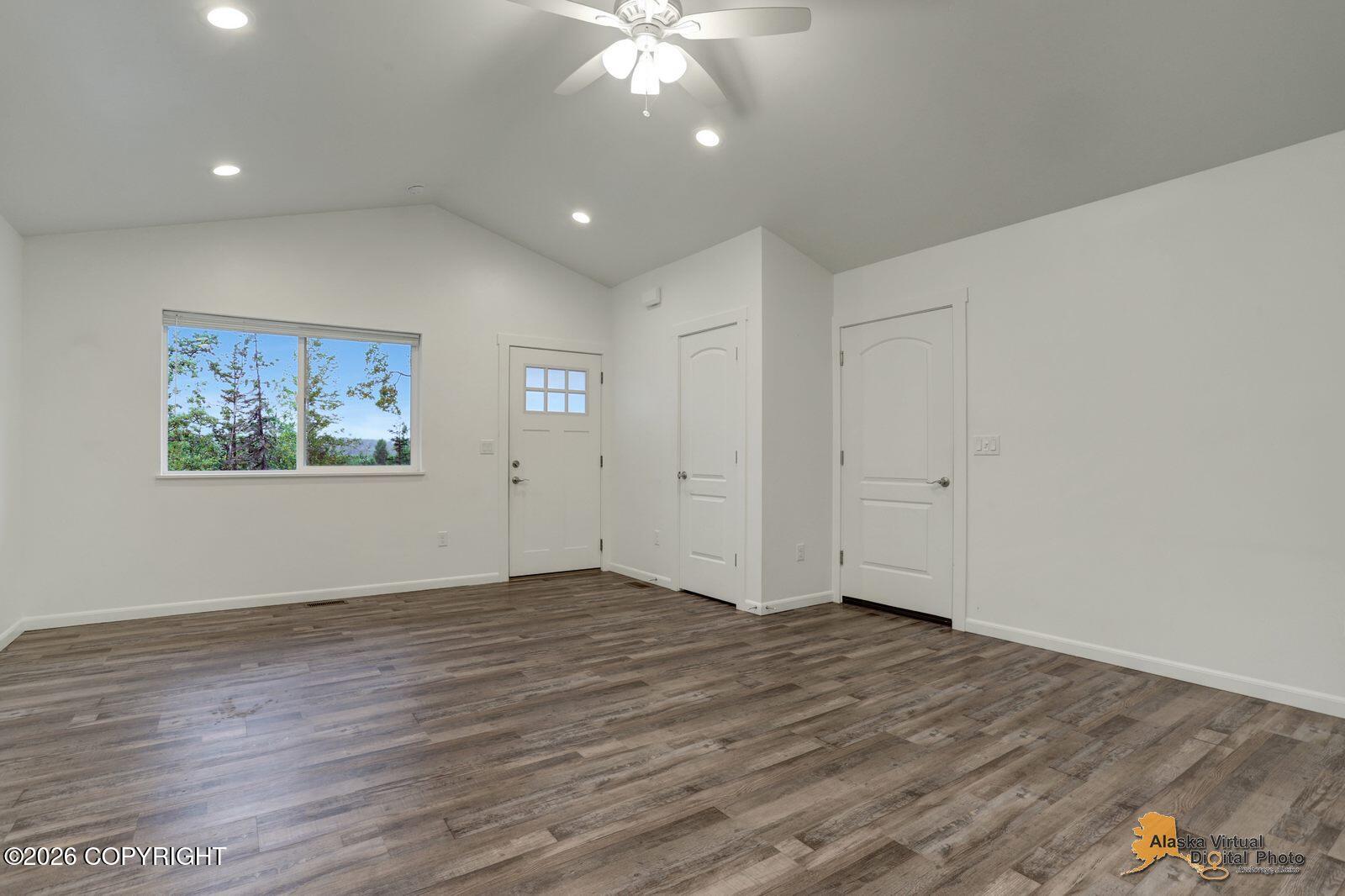 2901 N Jasper Drive Property Photo 13