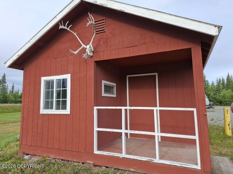 7.2 Alaska Route 10 Property Photo 22