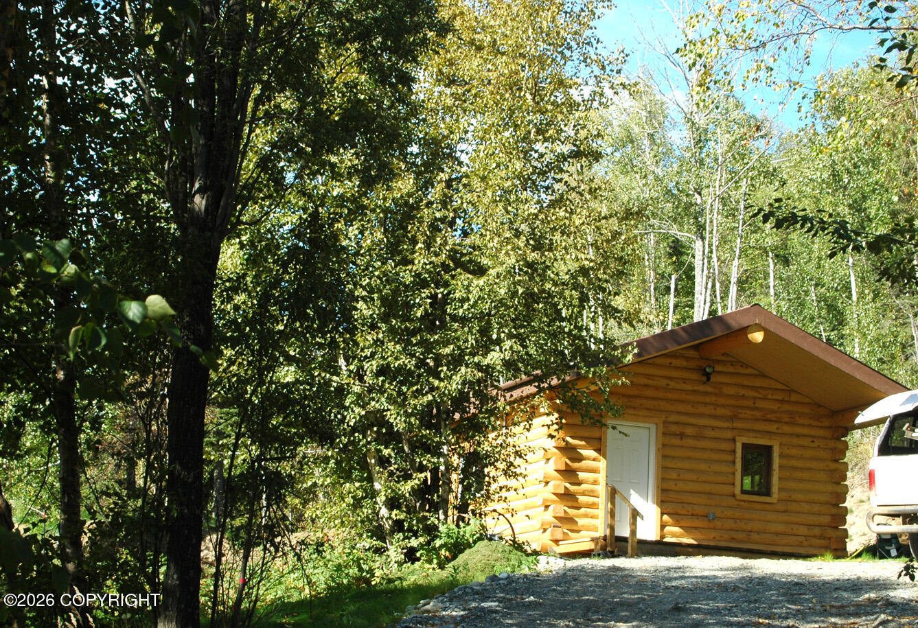 17226 Hansen Hollow Property Photo 2