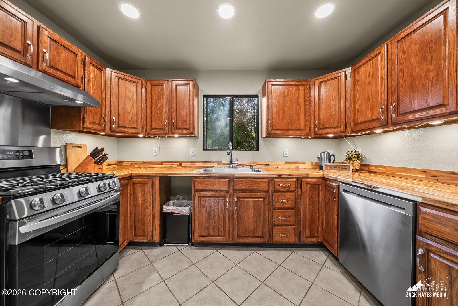 19340 Middleton Loop Property Photo 18
